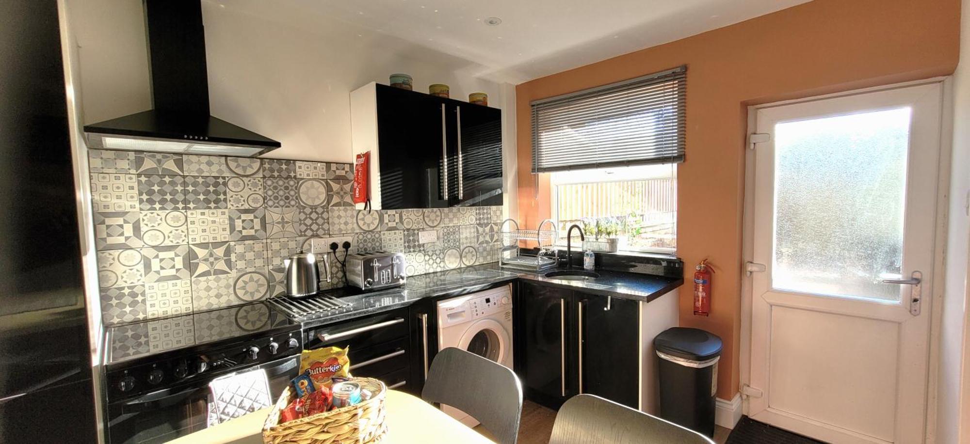 Sutherland St - 2 Bed With Free Parking * York